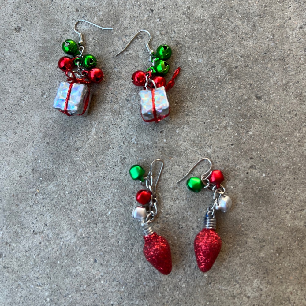 Vintage Christmas Women’s Two Pair Earring Dangle Holiday Lights Presents